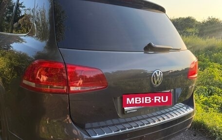 Volkswagen Touareg III, 2012 год, 2 250 000 рублей, 2 фотография