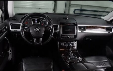 Volkswagen Touareg III, 2012 год, 2 250 000 рублей, 13 фотография