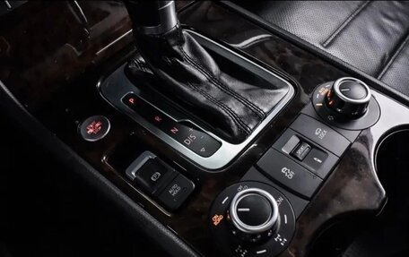 Volkswagen Touareg III, 2012 год, 2 250 000 рублей, 15 фотография