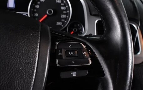 Volkswagen Touareg III, 2012 год, 2 250 000 рублей, 24 фотография