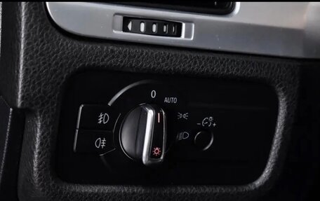 Volkswagen Touareg III, 2012 год, 2 250 000 рублей, 27 фотография