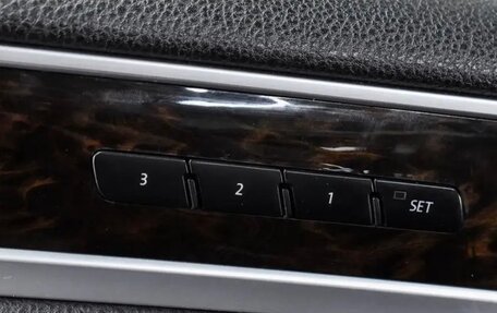 Volkswagen Touareg III, 2012 год, 2 250 000 рублей, 29 фотография