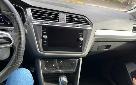 Volkswagen Tiguan II, 2021 год, 3 350 000 рублей, 23 фотография