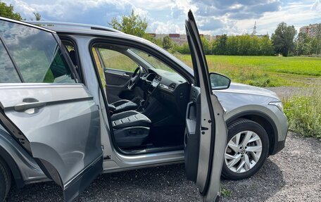 Volkswagen Tiguan II, 2021 год, 3 350 000 рублей, 21 фотография
