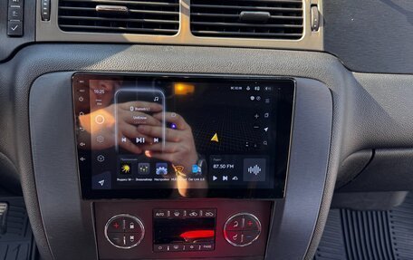 Chevrolet Tahoe III, 2008 год, 1 900 000 рублей, 13 фотография
