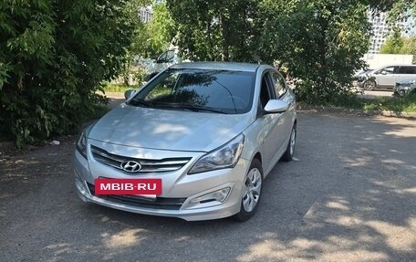 Hyundai Solaris II рестайлинг, 2015 год, 1 150 000 рублей, 15 фотография
