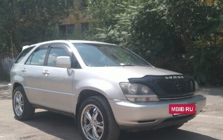 Lexus RX IV рестайлинг, 1999 год, 920 000 рублей, 9 фотография