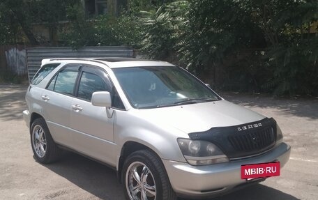 Lexus RX IV рестайлинг, 1999 год, 920 000 рублей, 8 фотография