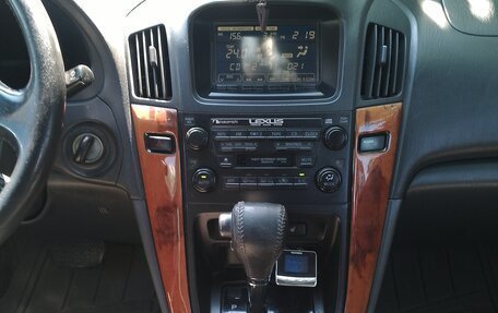 Lexus RX IV рестайлинг, 1999 год, 920 000 рублей, 20 фотография