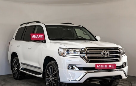 Toyota Land Cruiser 200, 2016 год, 6 590 000 рублей, 3 фотография