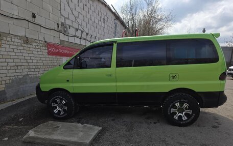Hyundai H-1 II рестайлинг, 2000 год, 450 000 рублей, 9 фотография
