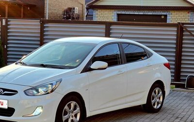 Hyundai Solaris II рестайлинг, 2011 год, 670 000 рублей, 1 фотография