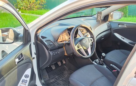 Hyundai Solaris II рестайлинг, 2011 год, 670 000 рублей, 6 фотография