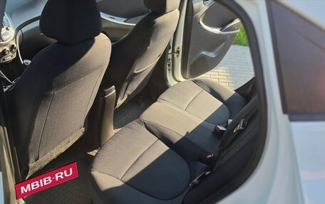 Hyundai Solaris II рестайлинг, 2011 год, 670 000 рублей, 16 фотография