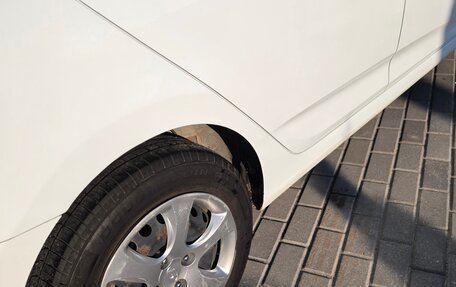 Hyundai Solaris II рестайлинг, 2011 год, 670 000 рублей, 19 фотография