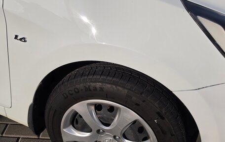 Hyundai Solaris II рестайлинг, 2011 год, 670 000 рублей, 18 фотография