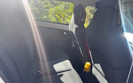 Volkswagen up! I рестайлинг, 2013 год, 695 000 рублей, 9 фотография