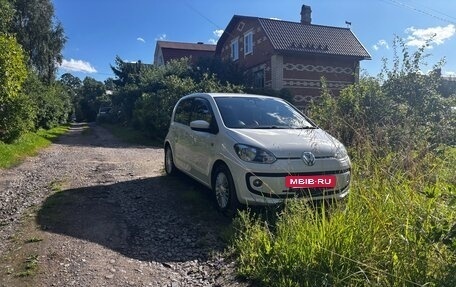 Volkswagen up! I рестайлинг, 2013 год, 695 000 рублей, 10 фотография