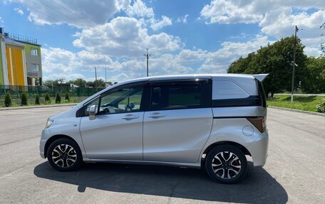 Honda Freed I, 2010 год, 1 050 000 рублей, 4 фотография