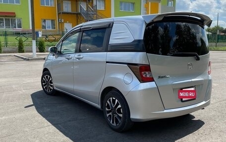 Honda Freed I, 2010 год, 1 050 000 рублей, 5 фотография
