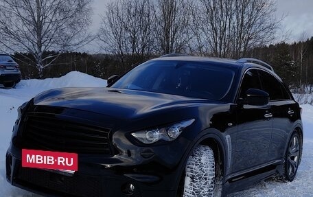 Infiniti QX70, 2015 год, 2 300 000 рублей, 7 фотография
