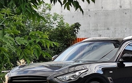 Infiniti QX70, 2015 год, 2 300 000 рублей, 6 фотография