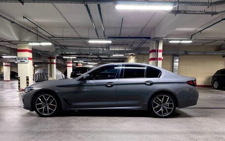 BMW 5 серия, 2021 год, 7 000 000 рублей, 3 фотография
