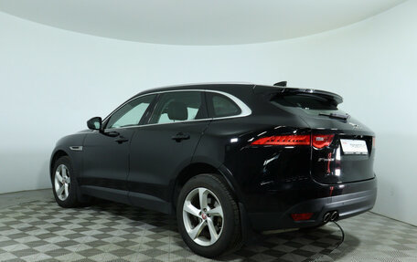 Jaguar F-Pace, 2017 год, 1 850 000 рублей, 9 фотография