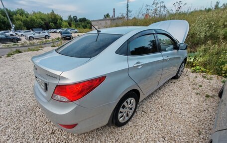 Hyundai Solaris II рестайлинг, 2011 год, 599 999 рублей, 5 фотография