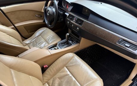 BMW 5 серия, 2005 год, 910 000 рублей, 6 фотография