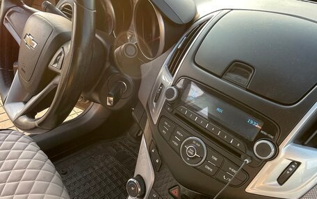 Chevrolet Cruze II, 2013 год, 800 000 рублей, 9 фотография