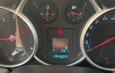 Chevrolet Cruze II, 2013 год, 800 000 рублей, 8 фотография
