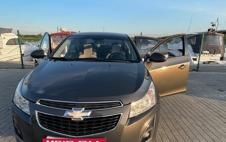 Chevrolet Cruze II, 2013 год, 800 000 рублей, 7 фотография