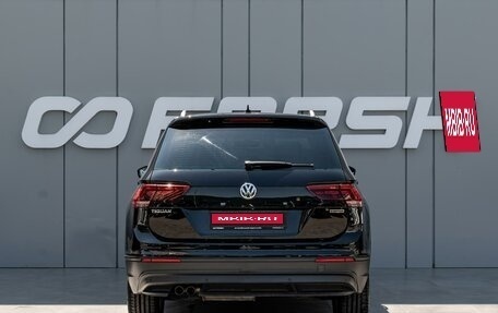 Volkswagen Tiguan II, 2018 год, 2 649 000 рублей, 4 фотография