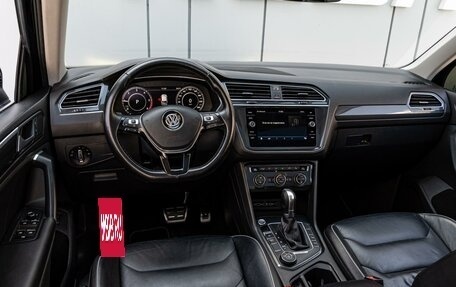 Volkswagen Tiguan II, 2018 год, 2 649 000 рублей, 6 фотография