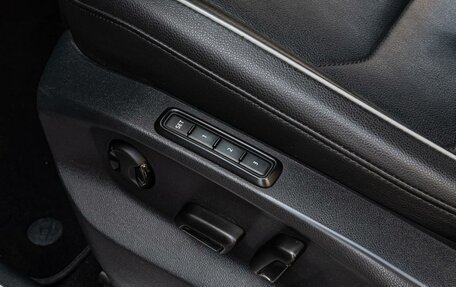 Volkswagen Tiguan II, 2018 год, 2 649 000 рублей, 19 фотография