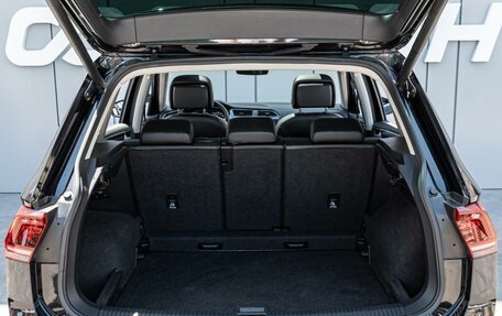 Volkswagen Tiguan II, 2018 год, 2 649 000 рублей, 23 фотография