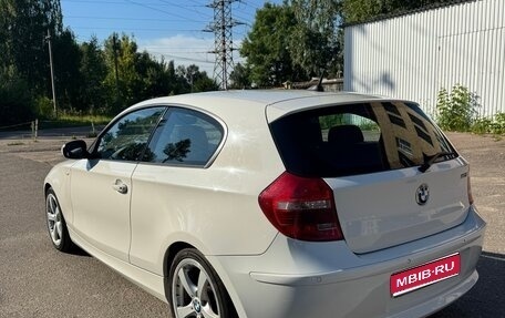 BMW 1 серия, 2009 год, 1 050 000 рублей, 1 фотография