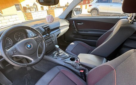 BMW 1 серия, 2009 год, 1 050 000 рублей, 14 фотография