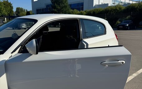 BMW 1 серия, 2009 год, 1 050 000 рублей, 18 фотография