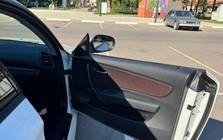 BMW 1 серия, 2009 год, 1 050 000 рублей, 22 фотография