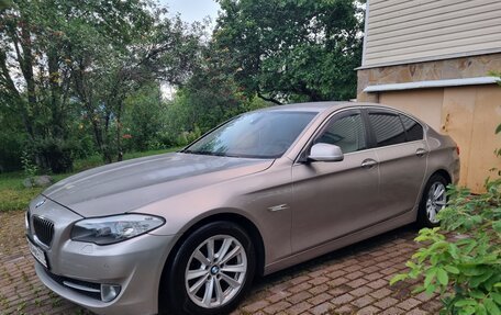 BMW 5 серия, 2012 год, 1 560 000 рублей, 3 фотография