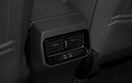 Toyota RAV4, 2026 год, 4 400 000 рублей, 21 фотография