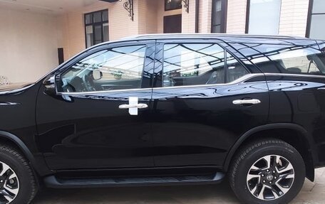 Toyota Fortuner II, 2022 год, 6 990 000 рублей, 2 фотография