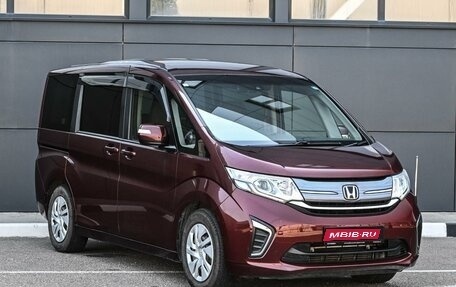 Honda Stepwgn IV, 2017 год, 1 899 000 рублей, 1 фотография