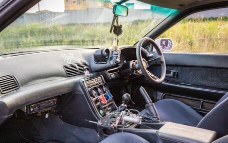 Nissan Skyline, 1992 год, 1 300 000 рублей, 11 фотография