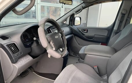 Hyundai H-1 II рестайлинг, 2015 год, 1 690 000 рублей, 9 фотография