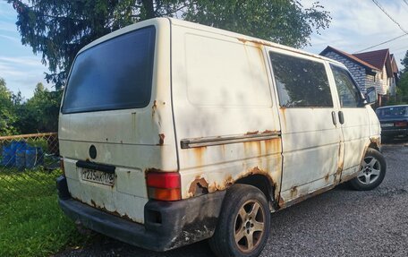 Volkswagen Transporter T4, 2000 год, 299 000 рублей, 3 фотография