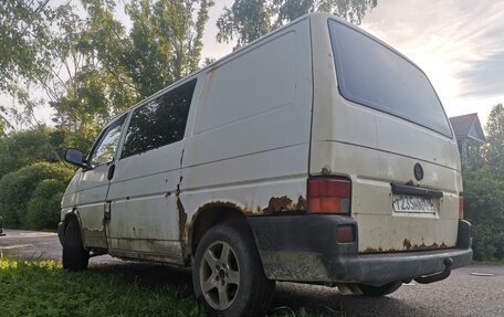 Volkswagen Transporter T4, 2000 год, 299 000 рублей, 4 фотография