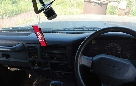 Toyota Land Cruiser Prado 90 рестайлинг, 1996 год, 800 000 рублей, 2 фотография